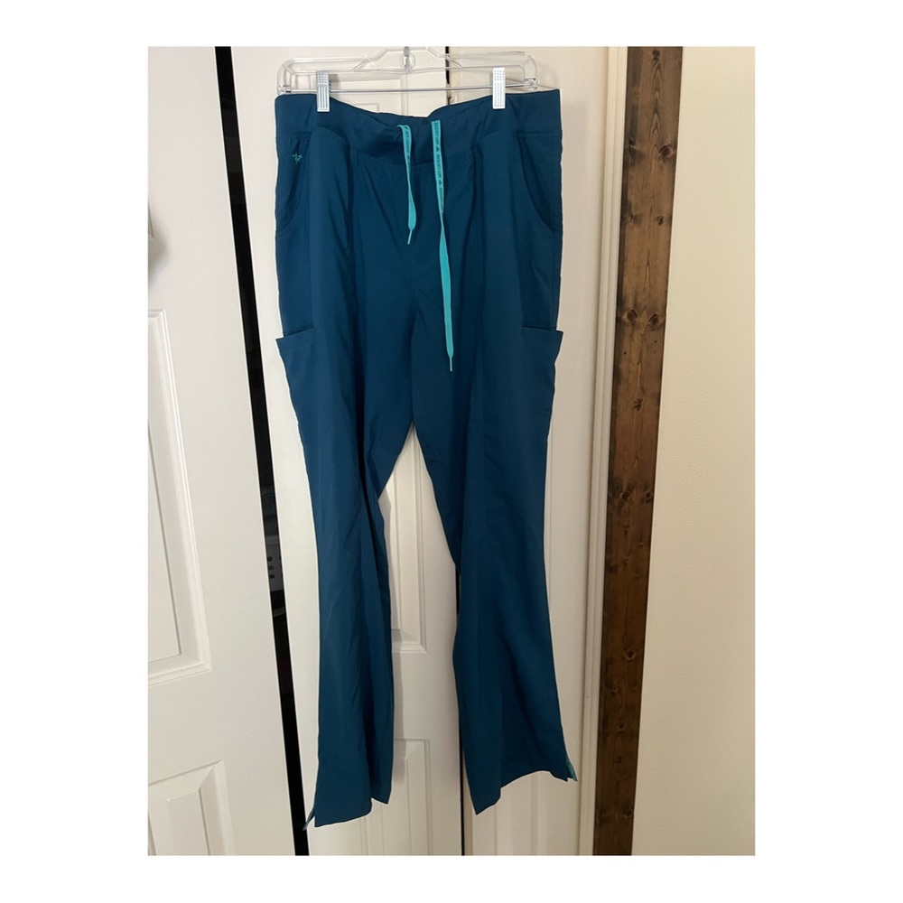 MEDCOUTURE Pants